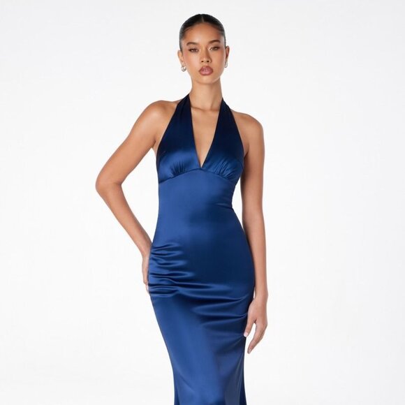 New Mermaid Sleeveless Refined Gown w/Mid-Open Zip Back & Halter Neck CD T2001 - Picture 1 of 8